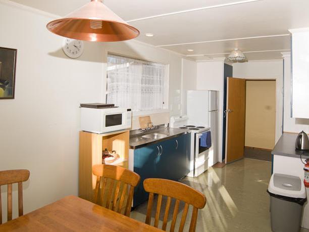 Accommodation Fiordland -The Three Bedroom House At 226A Milford Road เทอาเนา ภายนอก รูปภาพ