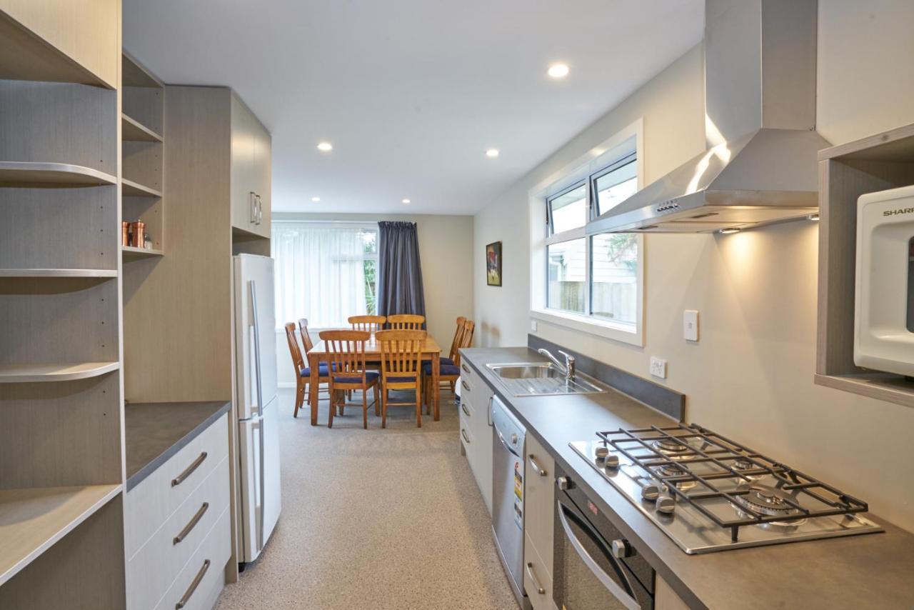 Accommodation Fiordland -The Three Bedroom House At 226A Milford Road เทอาเนา ภายนอก รูปภาพ